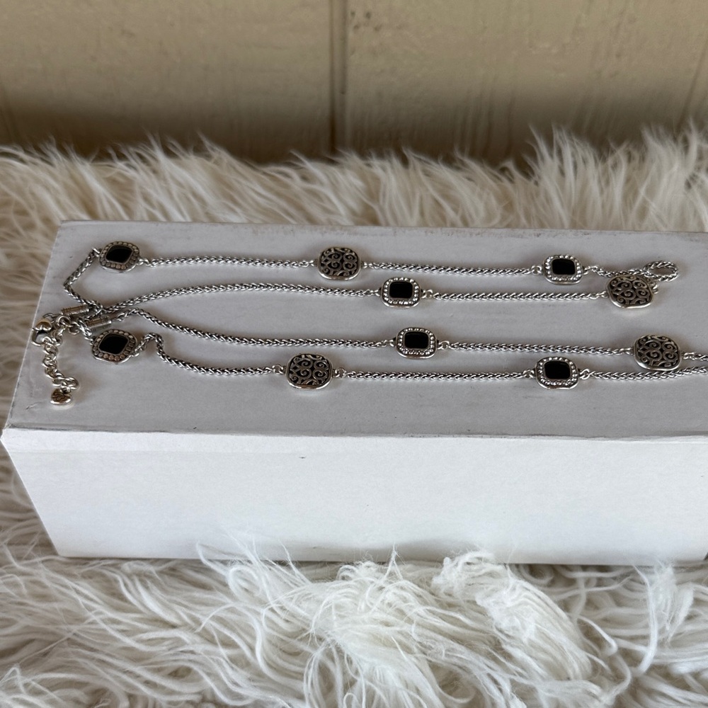 Chic Silver and Black Necklace
